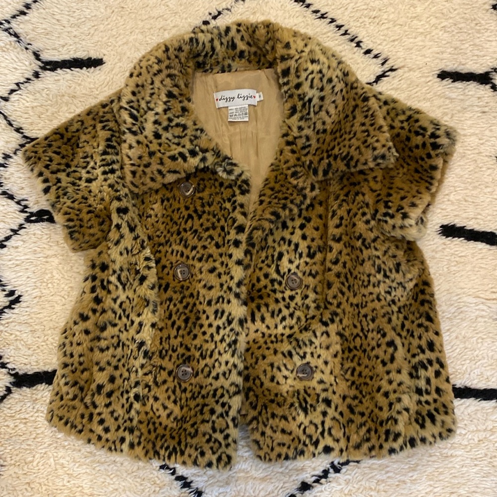 Faux fur leopard shrug. Great condition